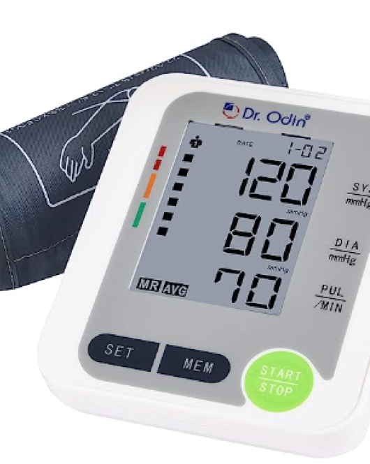 Mievida Mi Heart 101 Fully Automatic Digital Blood Pressure Monitor, Most  Accurate BP Checking Machine with Smart 3 Colored Backlight Display of 4.3  Inches, USB Cable, Dual User, and Voice Feature 